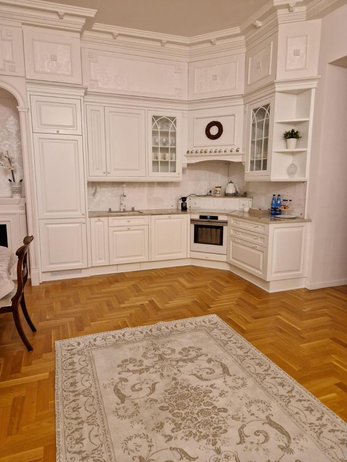 Luxury Living Kopernik Varsóvia Exterior foto